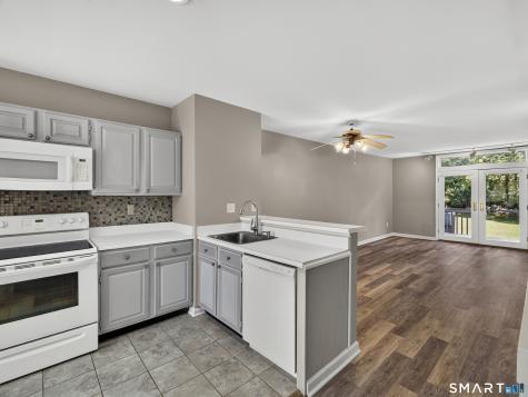 73 Cobblestone Drive Groton CT 06340
