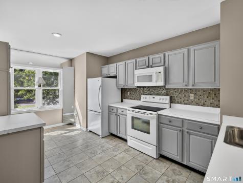 73 Cobblestone Drive Groton CT 06340