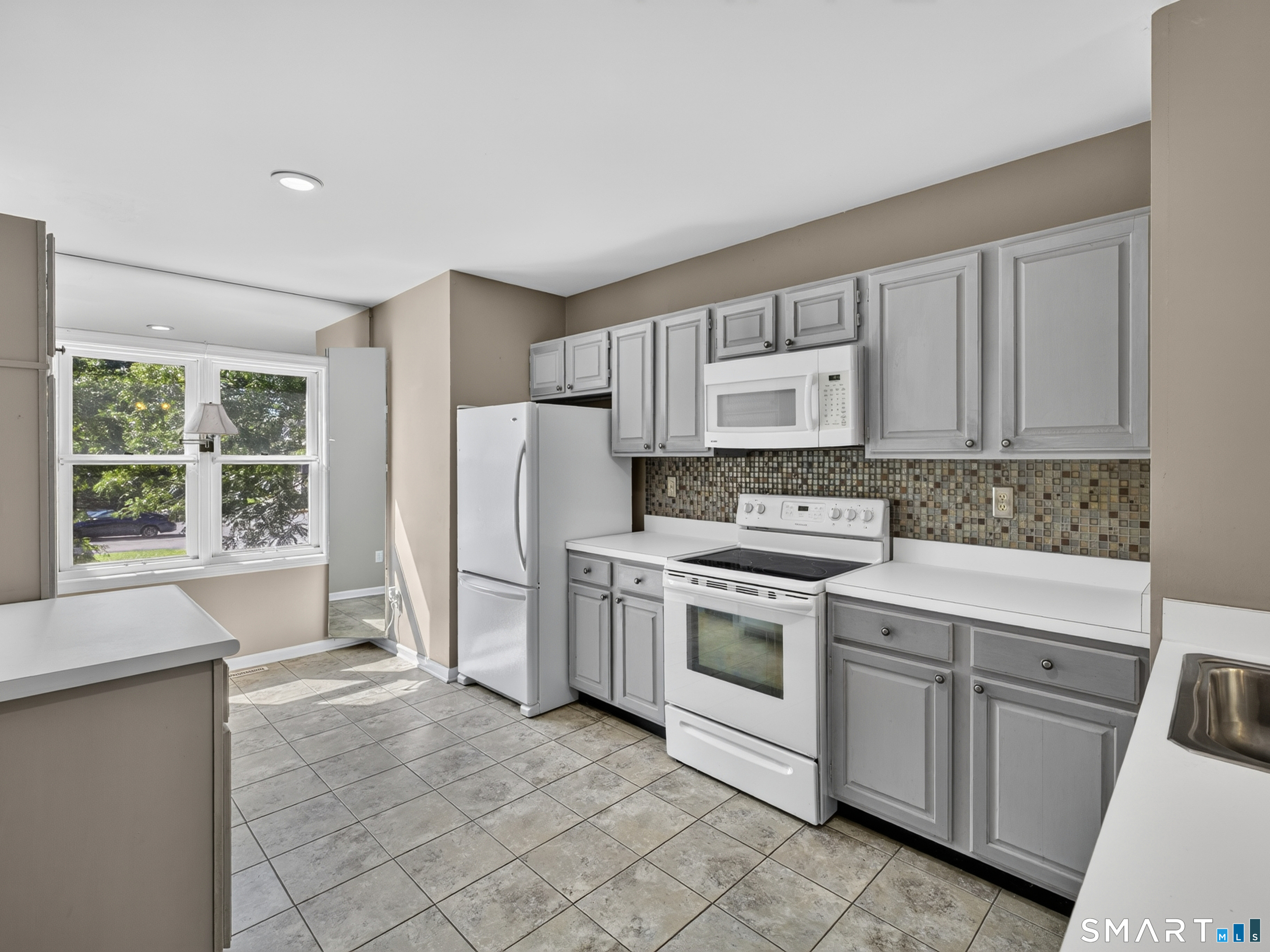 73 Cobblestone Drive Groton CT 06340