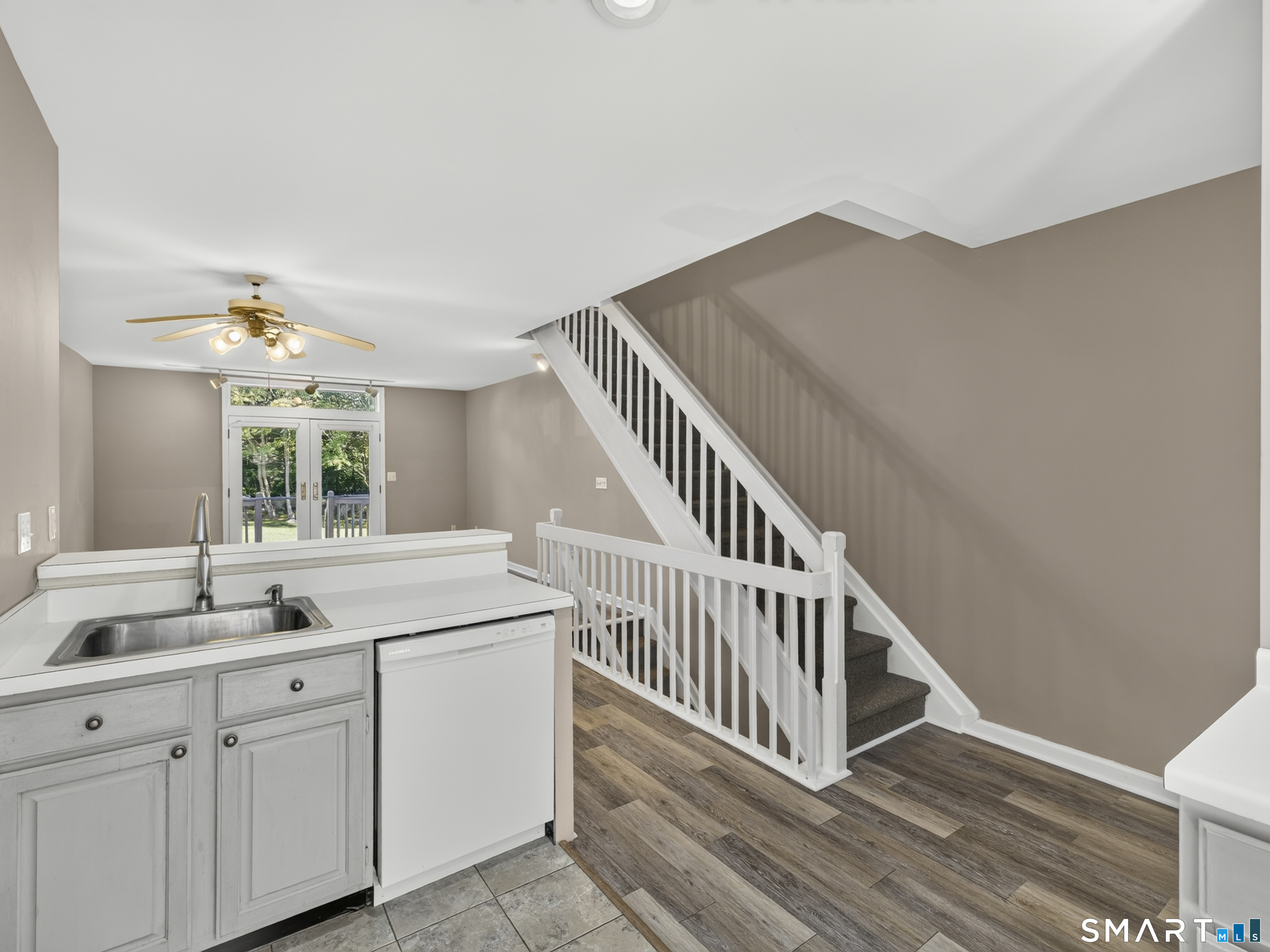 73 Cobblestone Drive Groton CT 06340