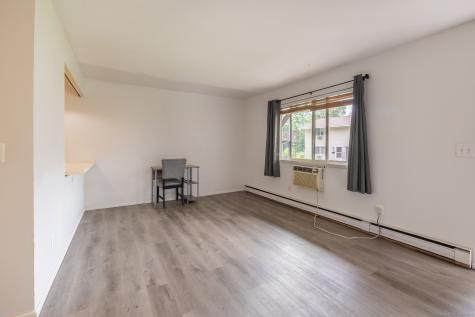 31 Bostwick Arms New Milford CT 06776