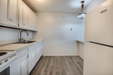 31 Bostwick Arms New Milford CT 06776