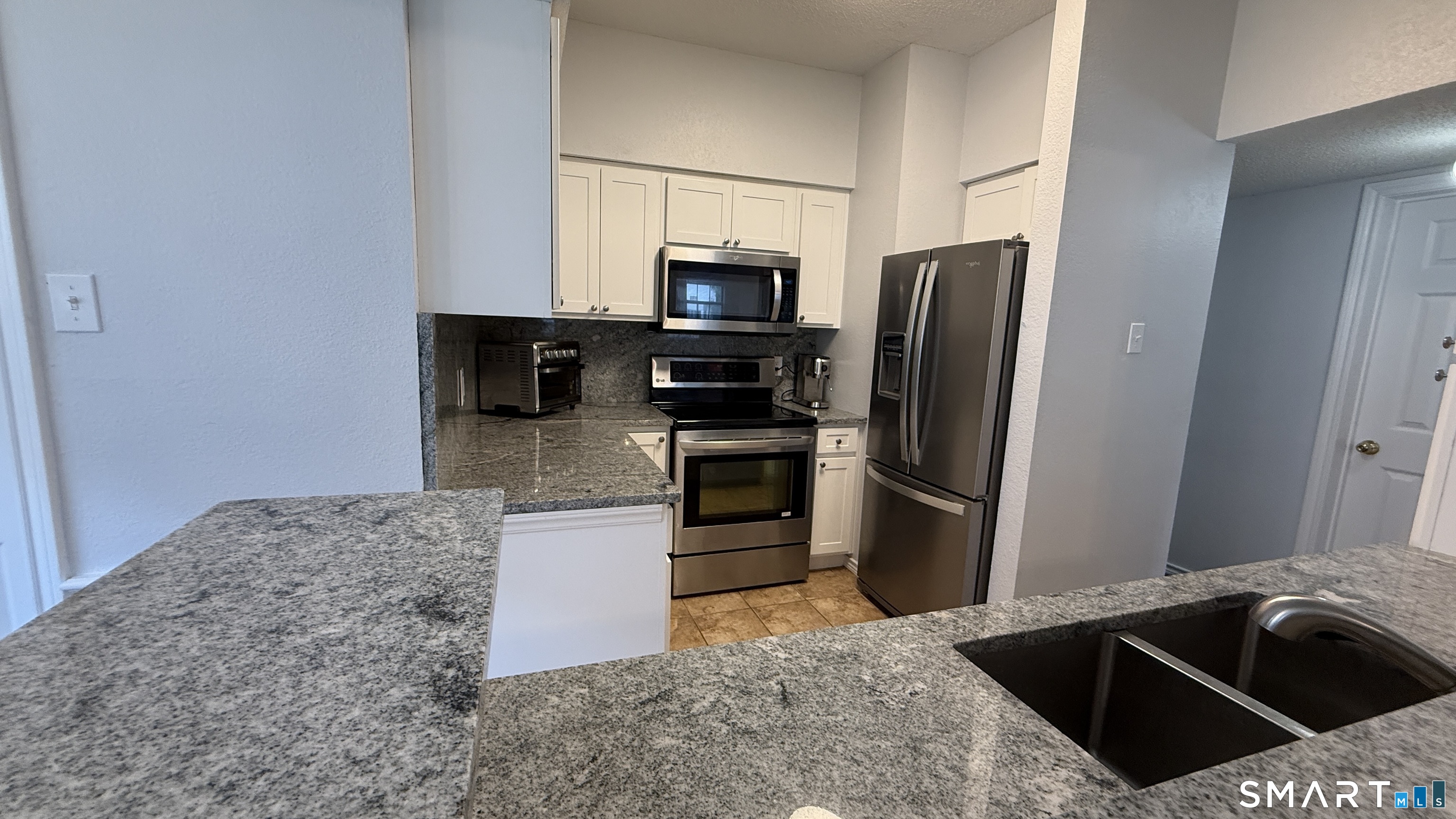 31 High Street East Hartford CT 06118