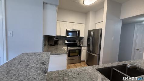 31 High Street East Hartford CT 06118