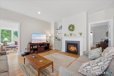 14 Essex Glen Drive Essex CT 06426