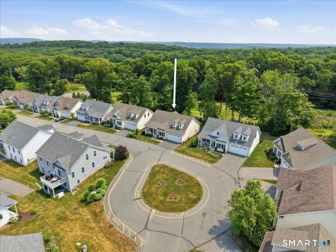 14 Essex Glen Drive Essex CT 06426