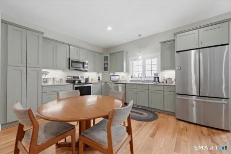 14 Essex Glen Drive Essex CT 06426