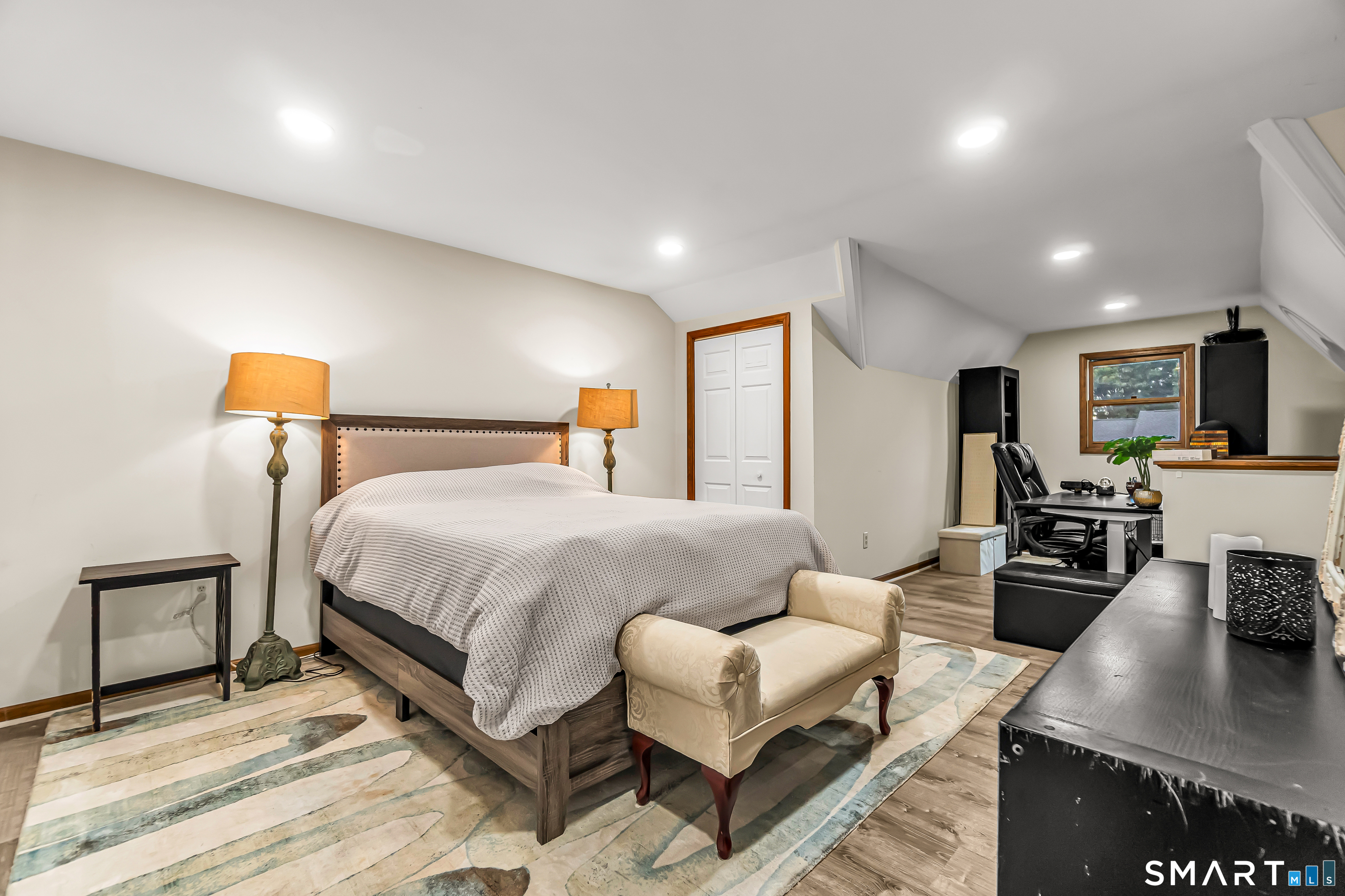 462 Glendale Avenue Bridgeport CT 06606