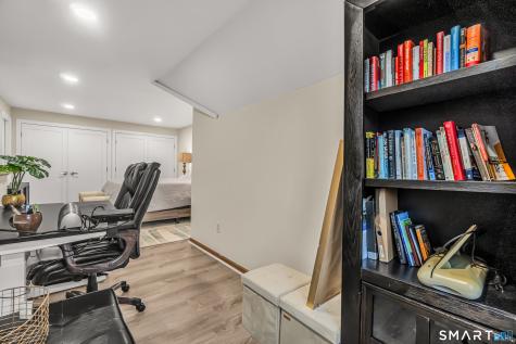462 Glendale Avenue Bridgeport CT 06606