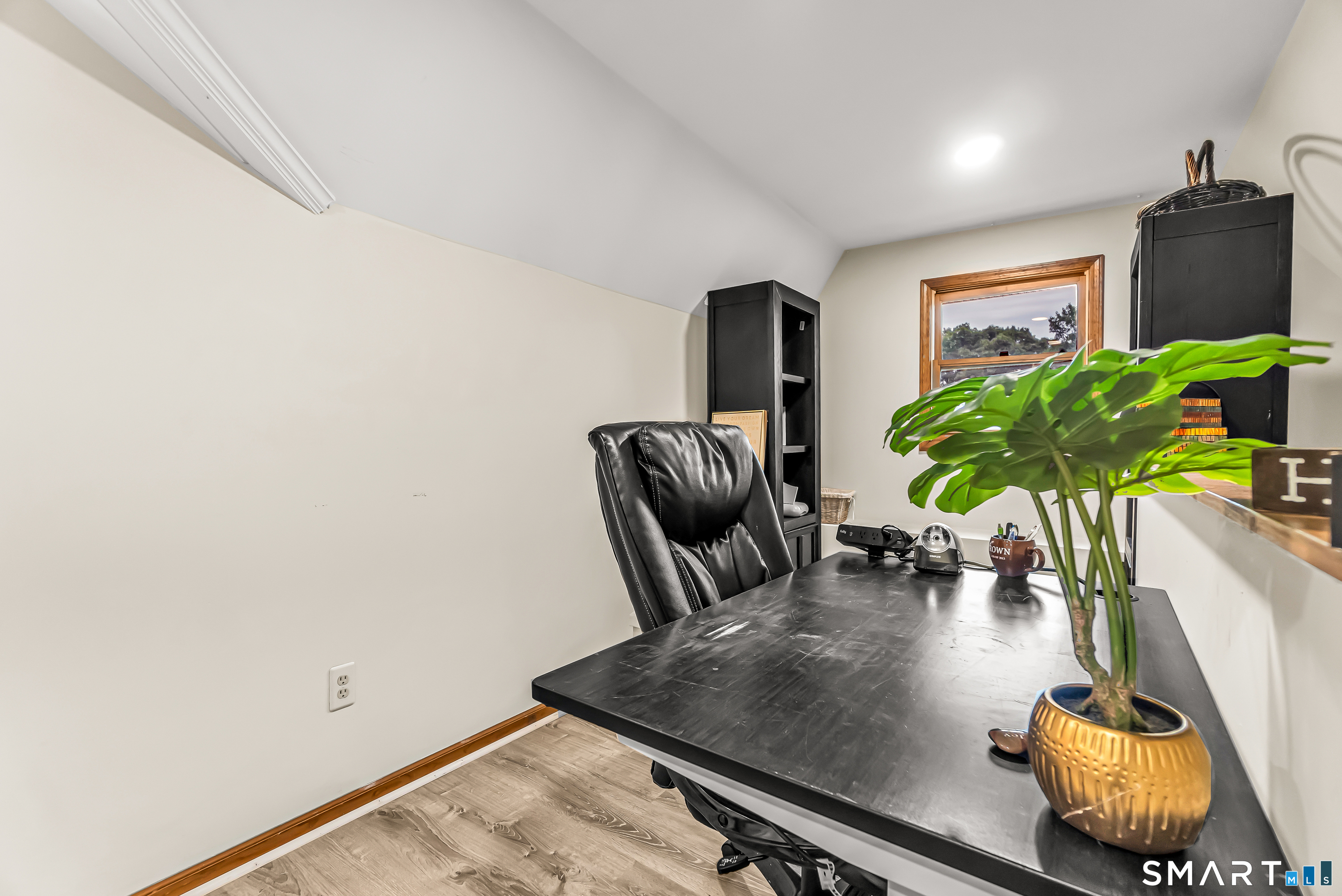 462 Glendale Avenue Bridgeport CT 06606