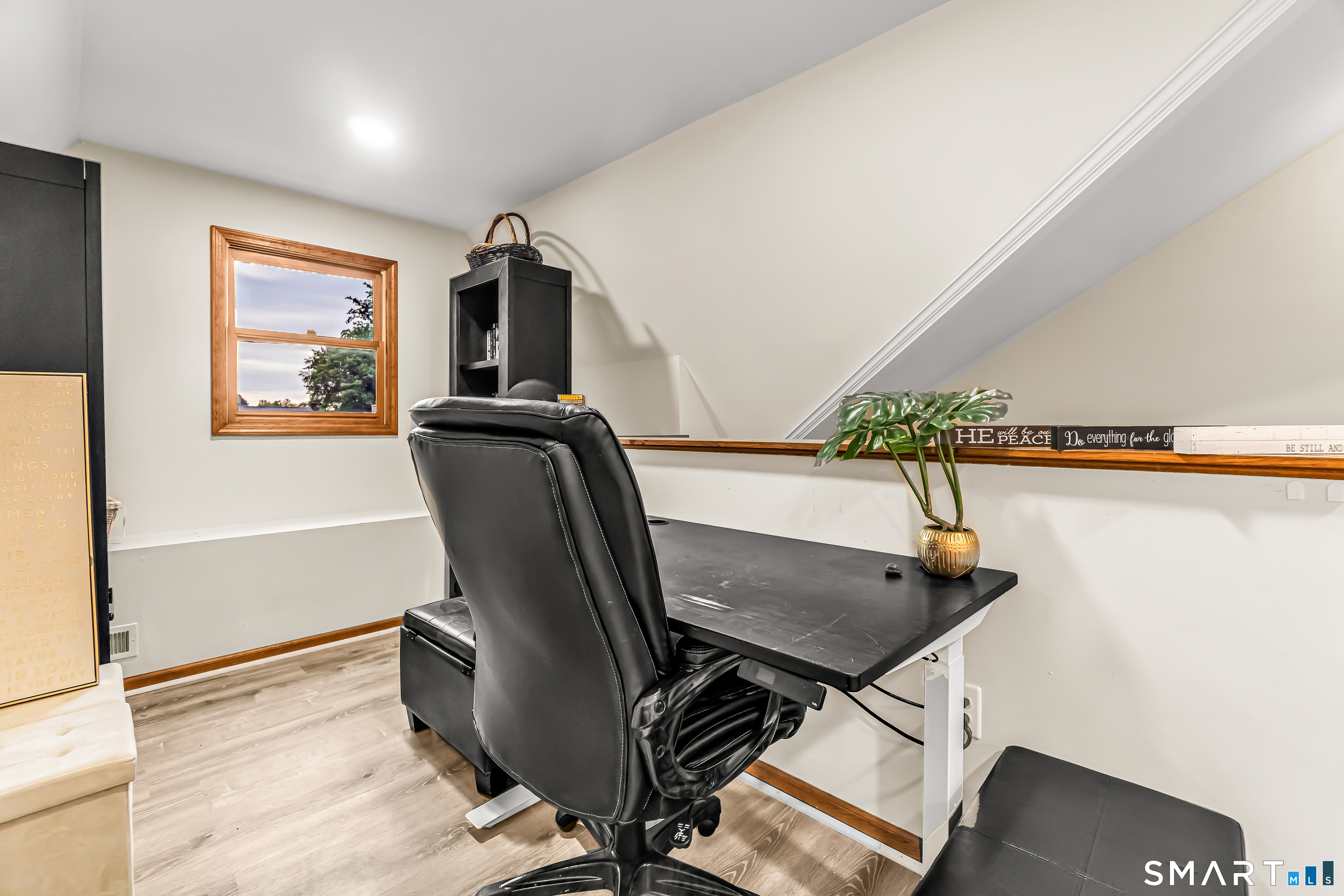 462 Glendale Avenue Bridgeport CT 06606