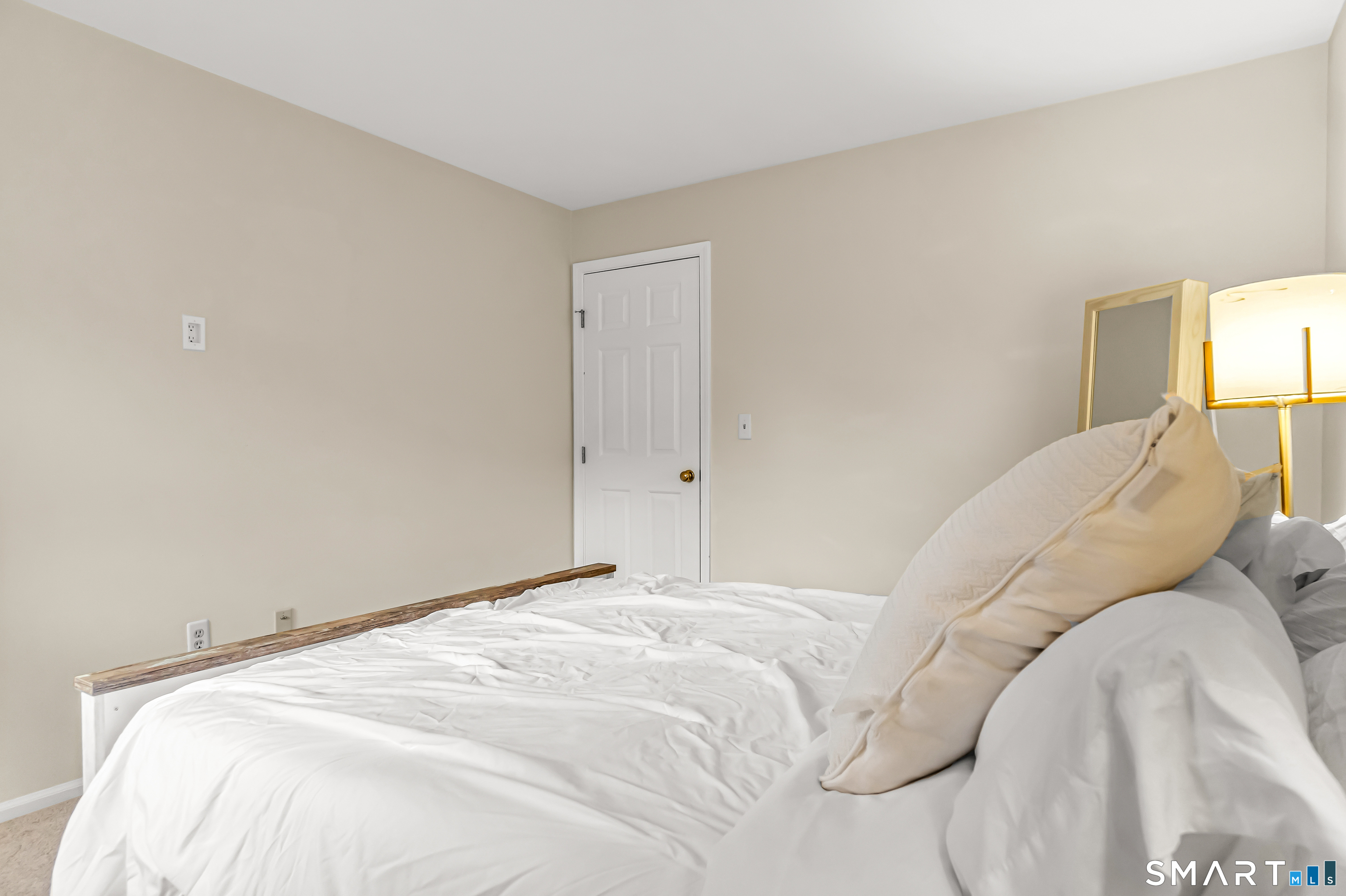 462 Glendale Avenue Bridgeport CT 06606