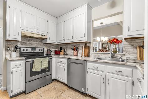 462 Glendale Avenue Bridgeport CT 06606