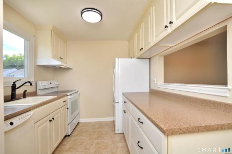 16 Seymour Road East Granby CT 06026