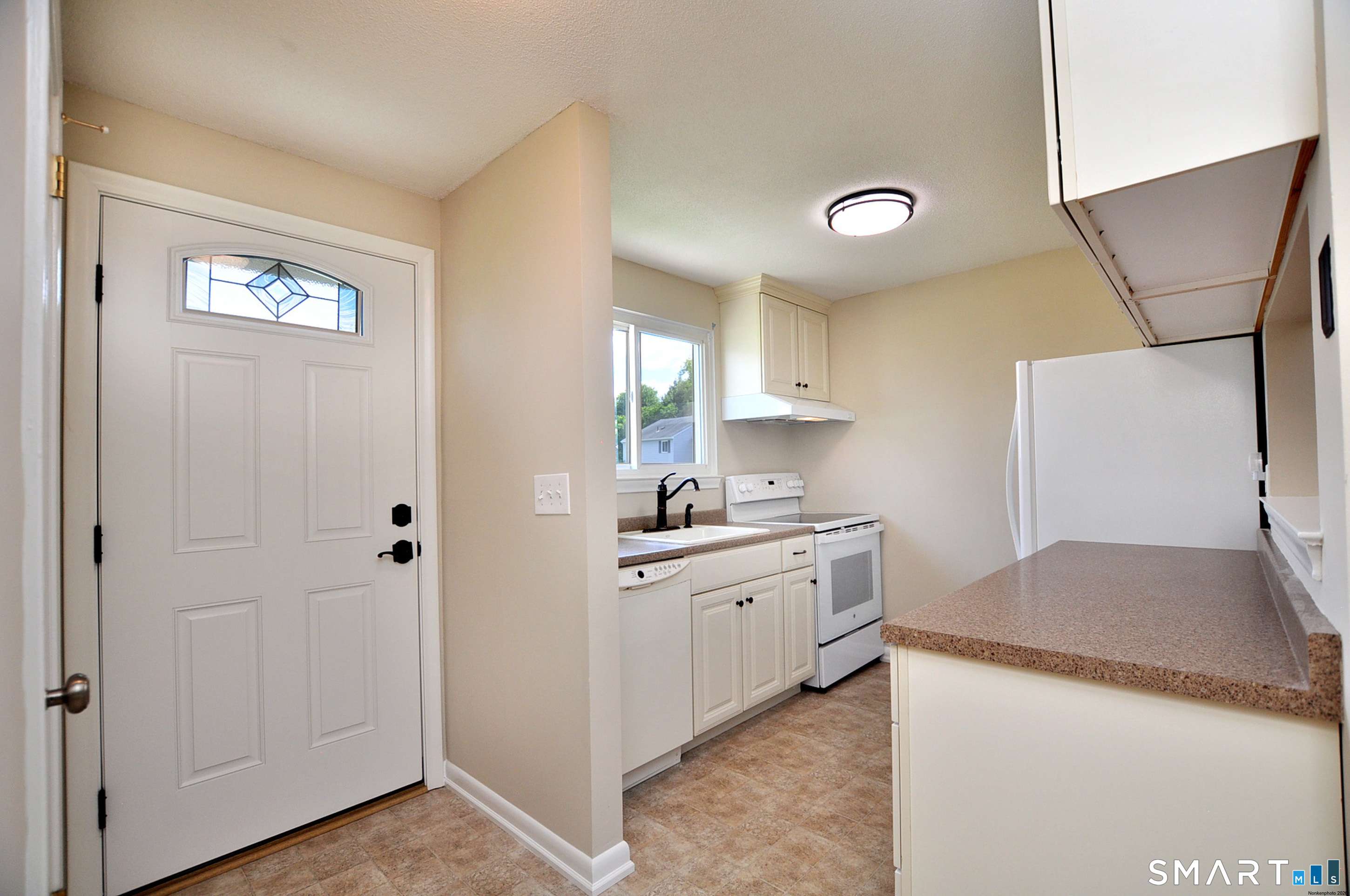 16 Seymour Road East Granby CT 06026