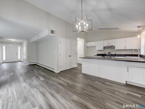 41 Tamarack Drive Bloomfield CT 06002