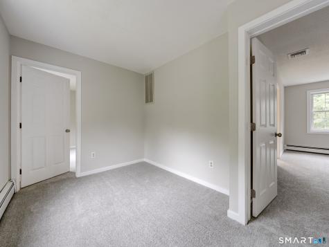 41 Tamarack Drive Bloomfield CT 06002