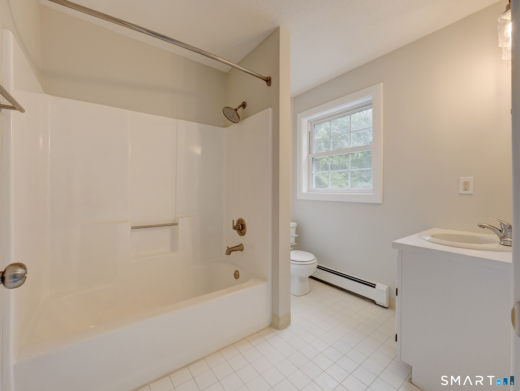 41 Tamarack Drive Bloomfield CT 06002
