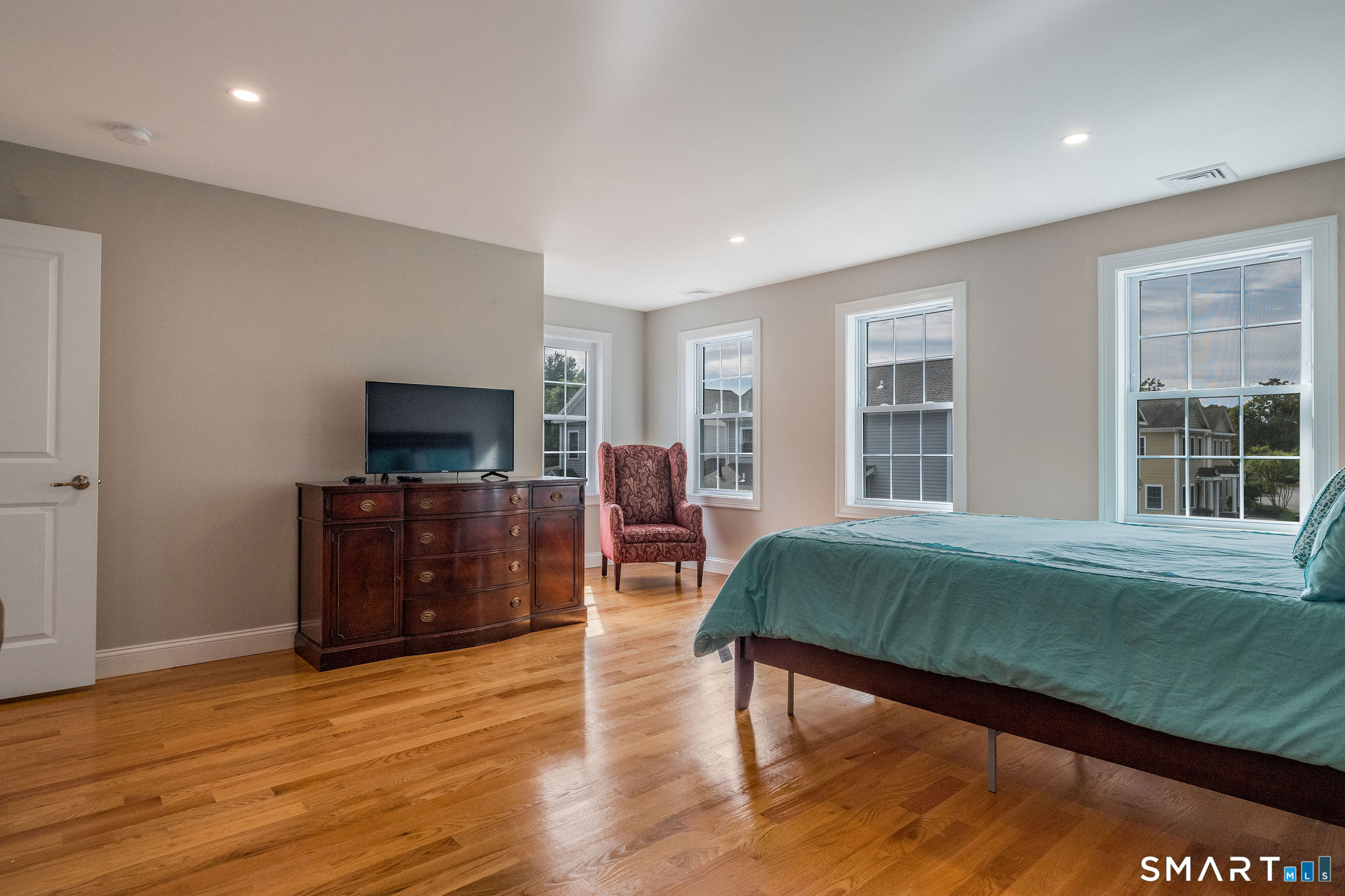 67 Boston Post Road Madison CT 06443