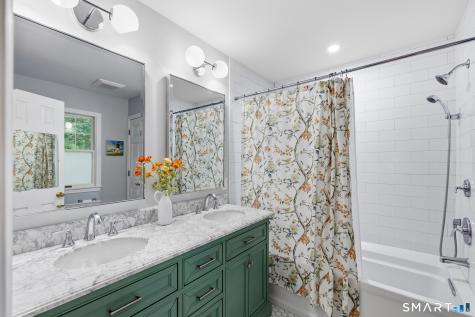 2 Brittania Drive Danbury CT 06811