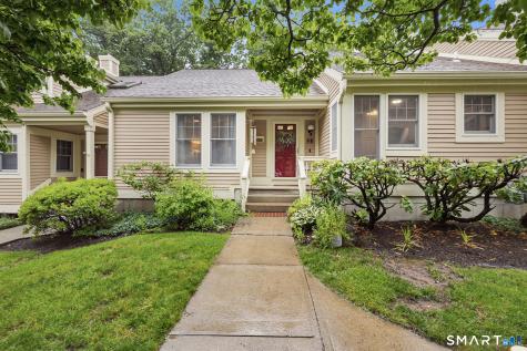 2 Brittania Drive Danbury CT 06811