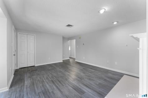 12 Kings Wood Manor Shelton CT 06484