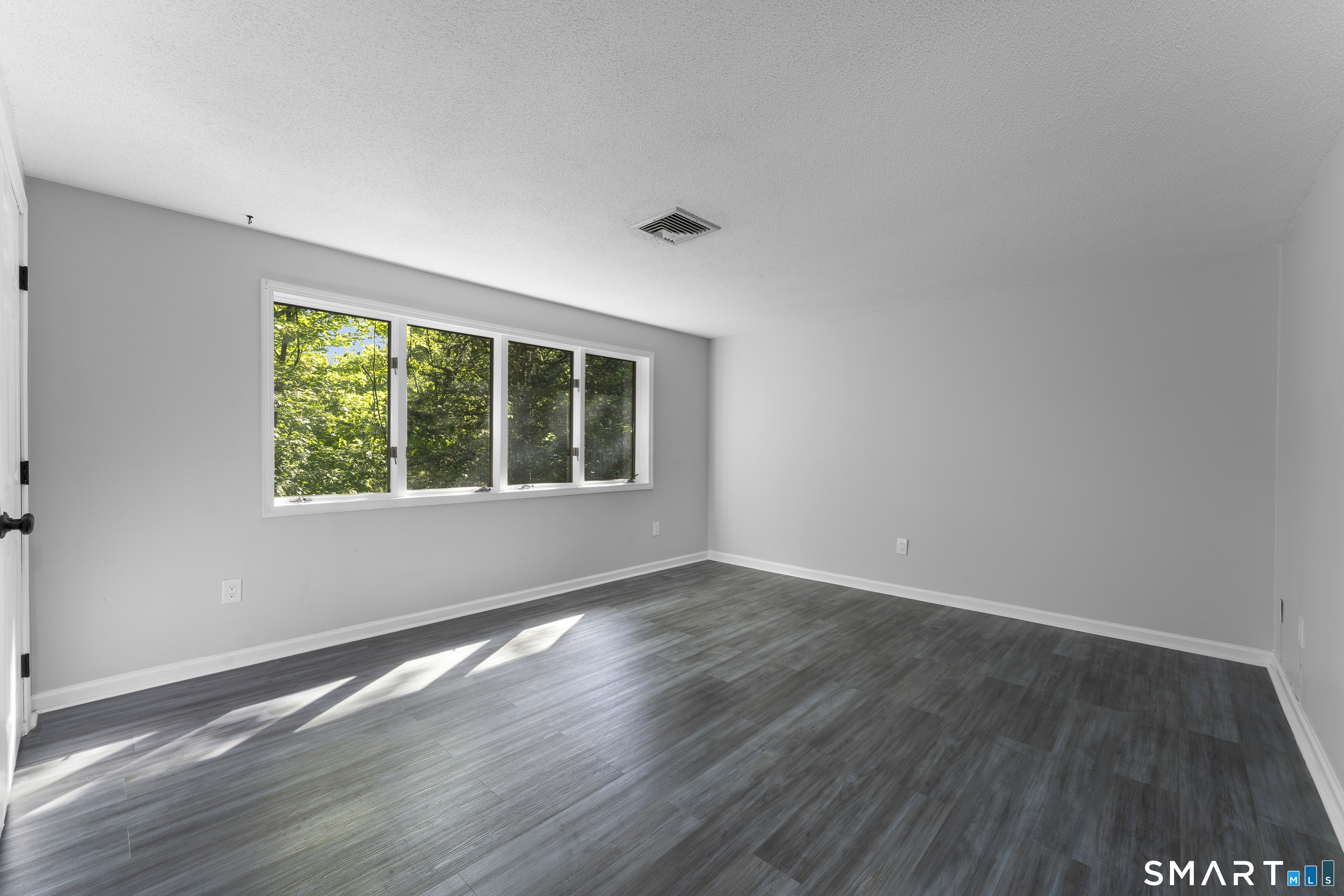 12 Kings Wood Manor Shelton CT 06484