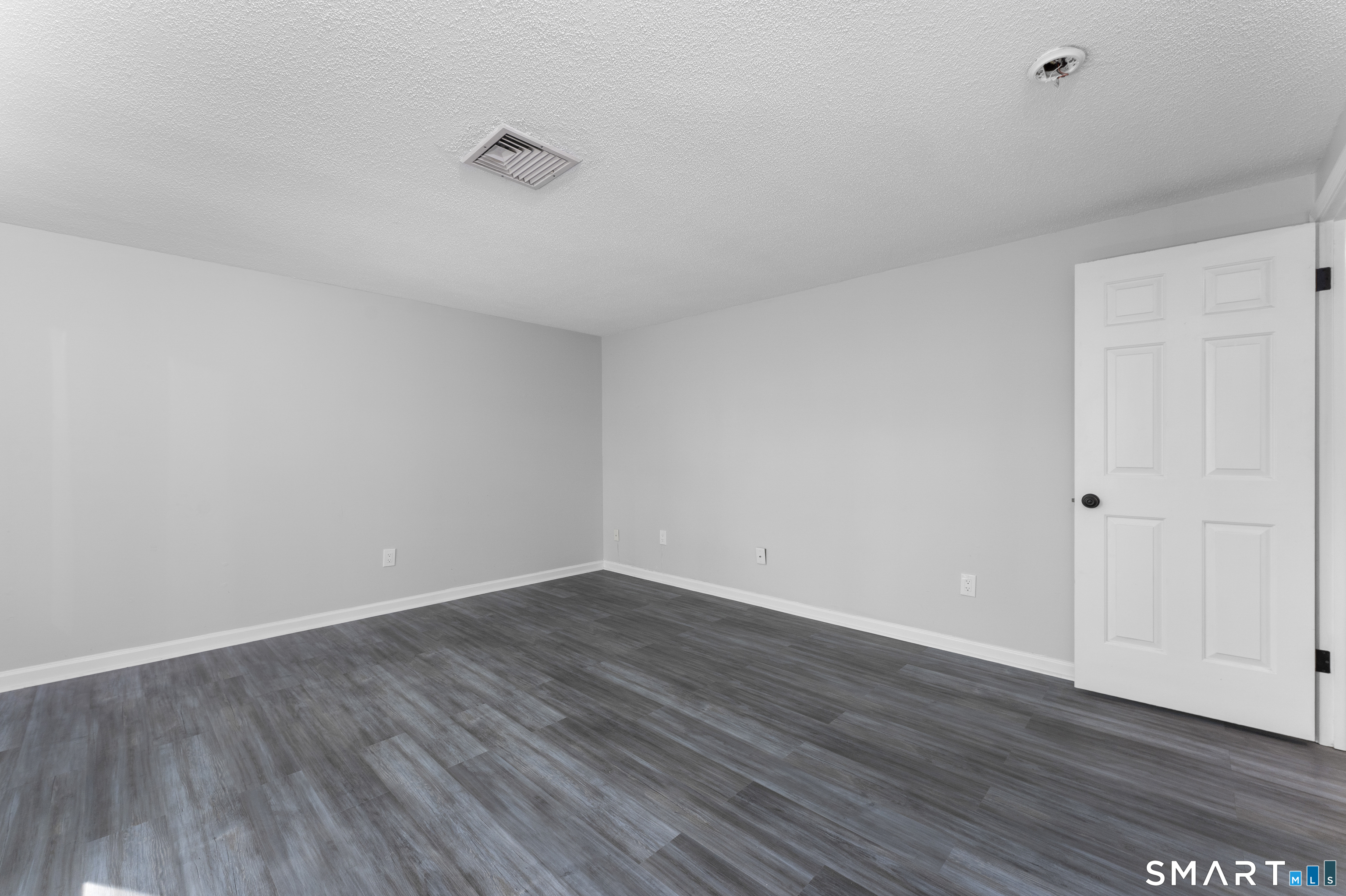 12 Kings Wood Manor Shelton CT 06484