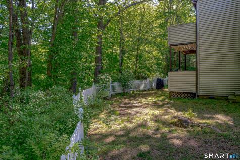 12 Kings Wood Manor Shelton CT 06484