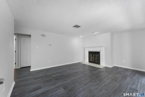 12 Kings Wood Manor Shelton CT 06484
