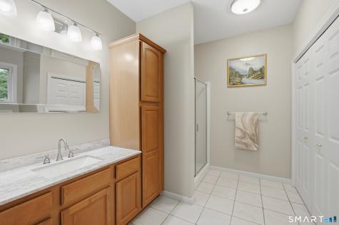 37 Quail Hollow Enfield CT 06082