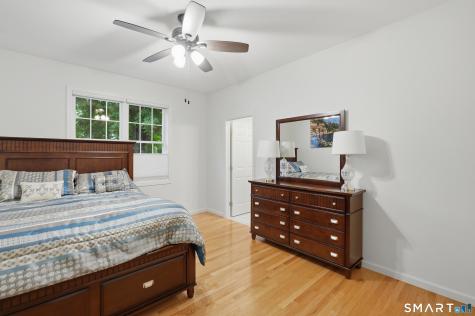 37 Quail Hollow Enfield CT 06082