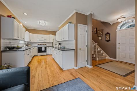 43 Harwich Lane West Hartford CT 06117