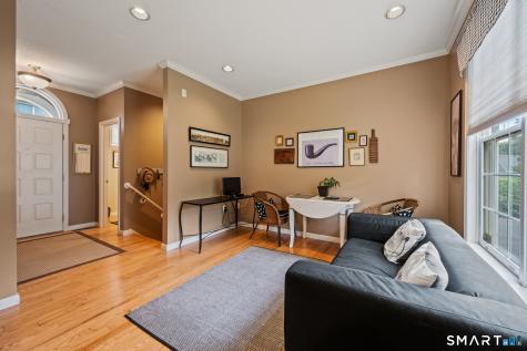 43 Harwich Lane West Hartford CT 06117