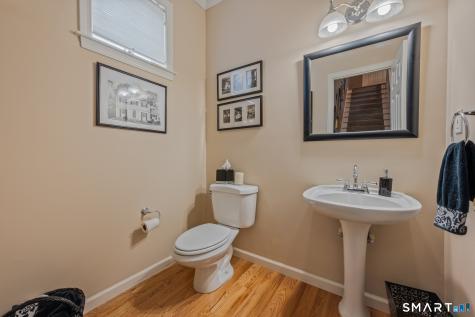 43 Harwich Lane West Hartford CT 06117