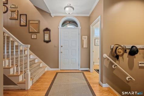 43 Harwich Lane West Hartford CT 06117