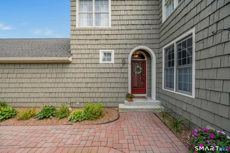 43 Harwich Lane West Hartford CT 06117
