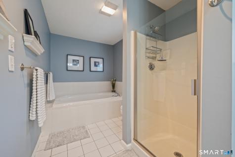 43 Harwich Lane West Hartford CT 06117