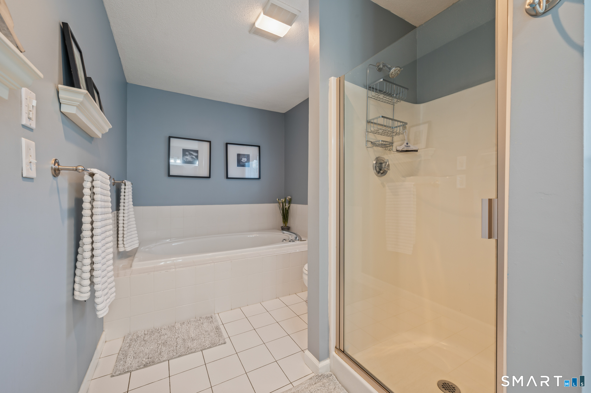 43 Harwich Lane West Hartford CT 06117