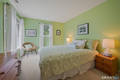 43 Harwich Lane West Hartford CT 06117