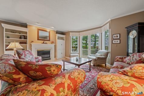 43 Harwich Lane West Hartford CT 06117
