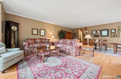 43 Harwich Lane West Hartford CT 06117