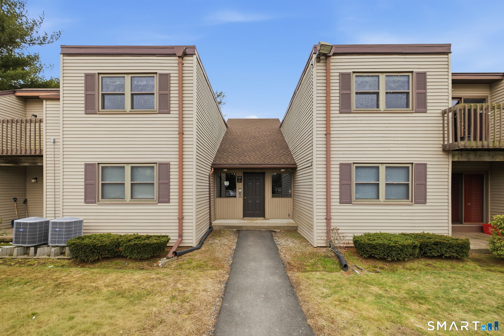 1106 Twin Circle Drive South Windsor CT 06074