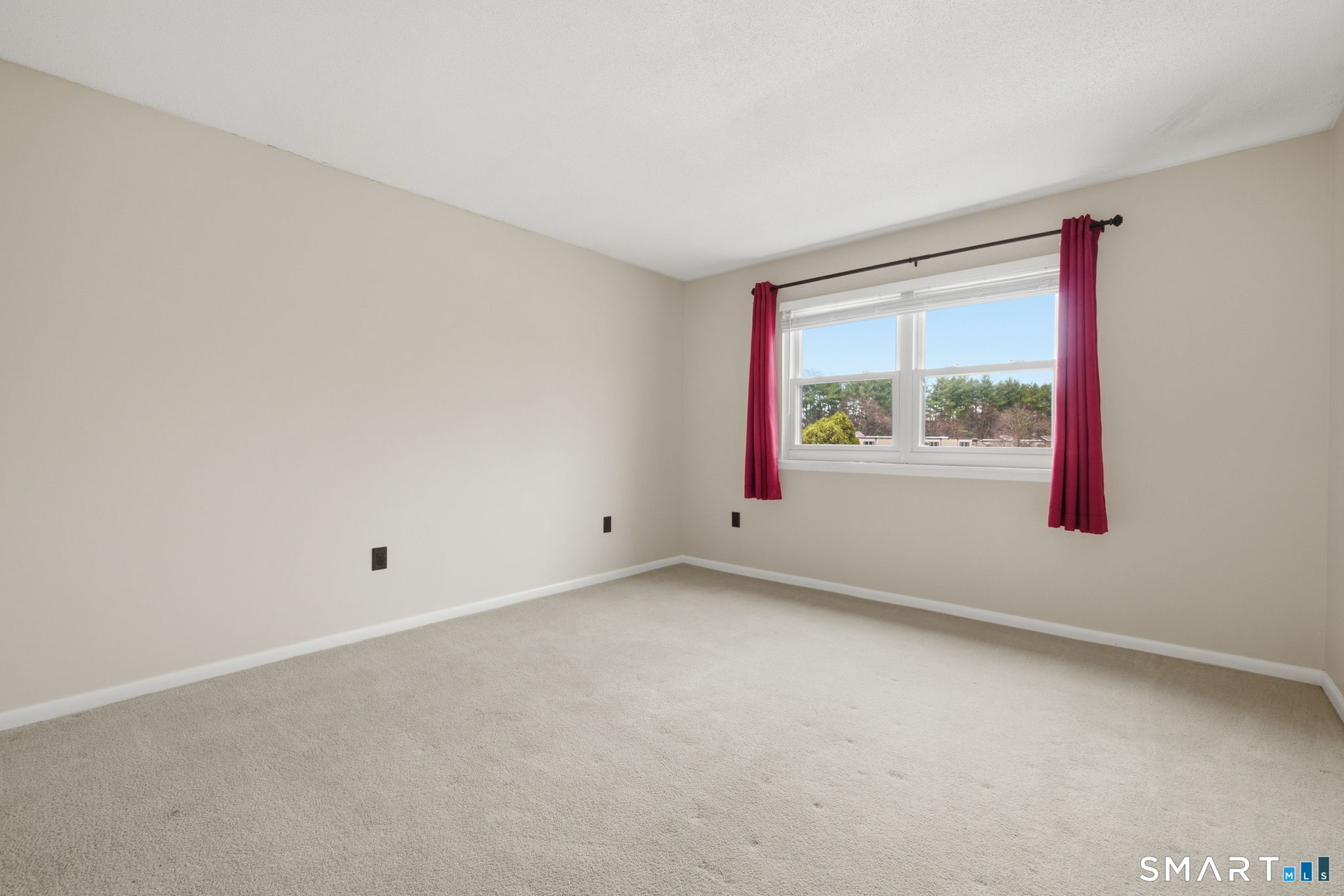 1106 Twin Circle Drive South Windsor CT 06074