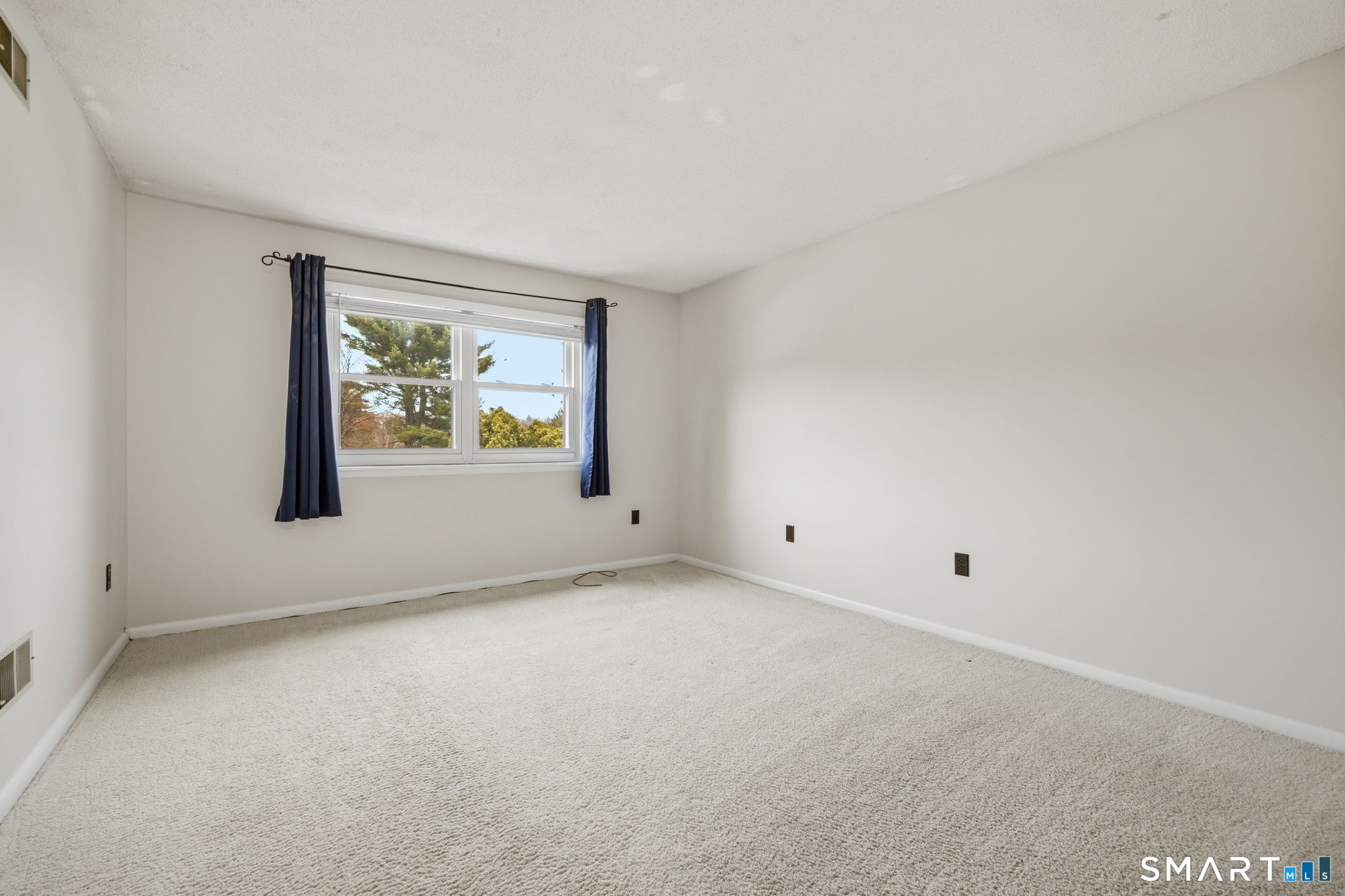 1106 Twin Circle Drive South Windsor CT 06074