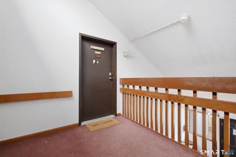 1106 Twin Circle Drive South Windsor CT 06074