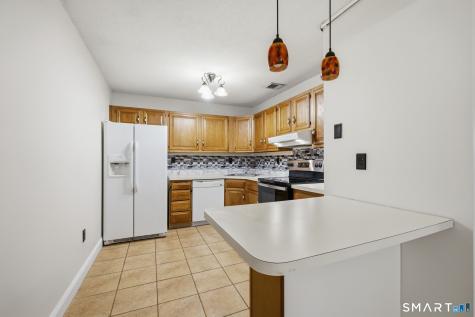 1106 Twin Circle Drive South Windsor CT 06074
