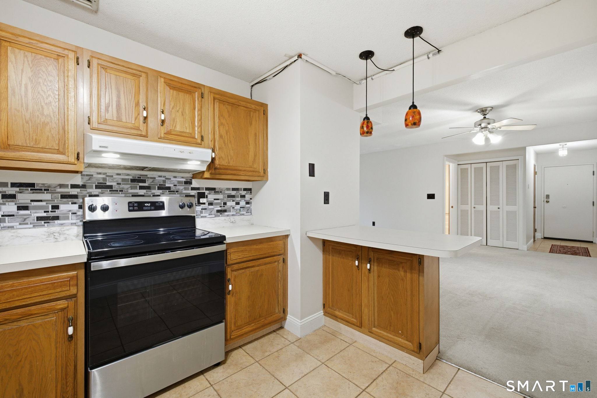 1106 Twin Circle Drive South Windsor CT 06074