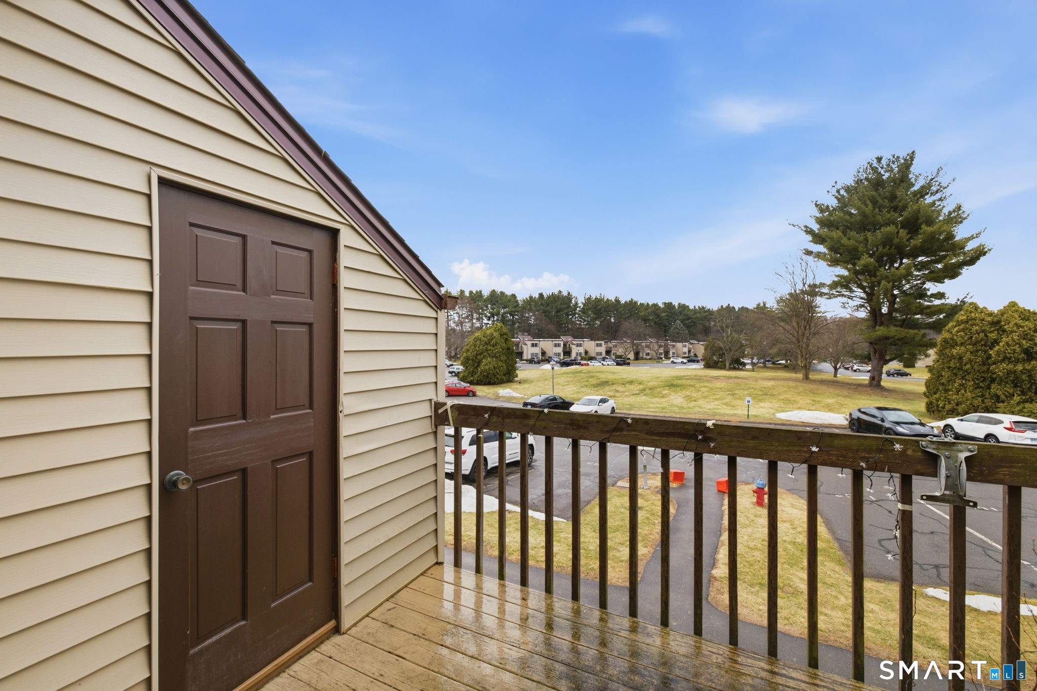 1106 Twin Circle Drive South Windsor CT 06074
