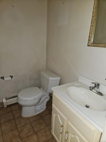 38 Sutton Place Bloomfield CT 06002